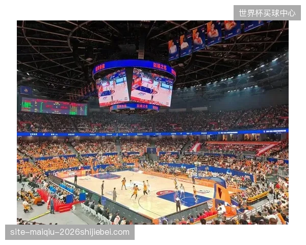 上海男篮本赛季表现强势，球队重返总决赛舞台标志着昔日豪门的全面复苏。